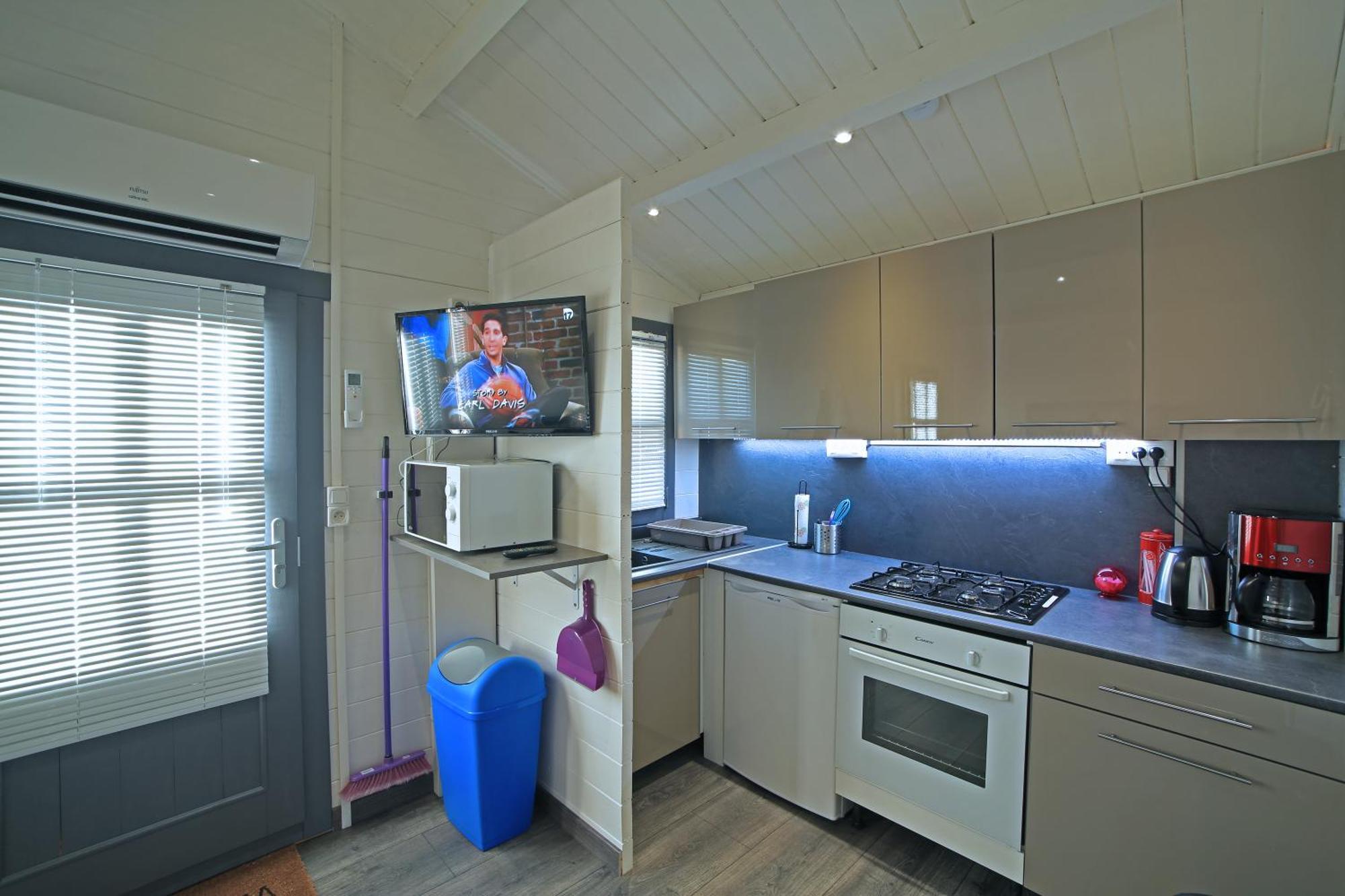 Chalet Mont Ventoux Et Chalet Vip Camaret-sur-Aigues 部屋 写真